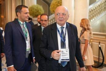 Cernobbio, Pichetto: “Tranquilli su stoccaggi del gas, sono quasi al 90%”