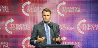 Morto Charlie Kirk, l’attivista sostenitore di Trump è stato colpito e ucciso in un campus nello Utah. Il tycoon: “Era amato da tutti”