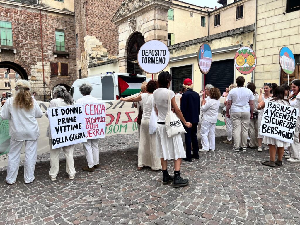 Donne vittime della guerra e città insicura per gli insediamenti militari