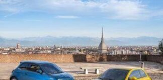 Fiat, al Salone dell’Auto debutto per la nuova 500 Hybrid Torino