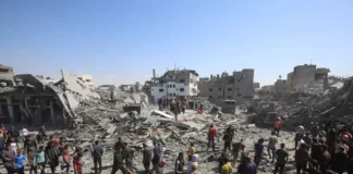 Nuovi attacchi israeliani a Gaza: almeno 18 morti, tra cui diversi bambini. Idf “Controlliamo il 40% di Gaza City”