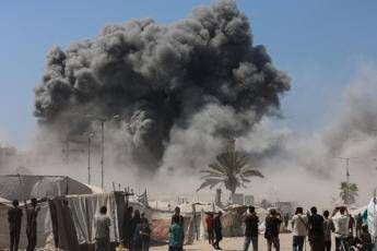Gaza, Israele ha demolito oltre 1.800 edifici: “Lasciate la città”