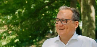 Veneto del futuro, Manildo e Vajente: “Serve una visione industriale, una mobilità sostenibile e un diritto alla casa per tutti” Giovanni Manildo Elezioni regionali veneto regione centrosinistra Pd sfmr