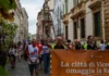 Un migliaio di persone al Giro della Rua, Possamai: «Un momento di condivisione e di comunità che attraversa le epoche» Giro della Rua, un momento del corteo
