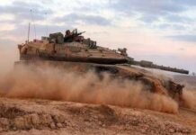 Israele prepara attacco a Gaza City, ammassati centinaia di tank e blindati: prosegue fuga palestinesi