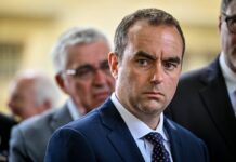 Francia, Sebastien Lecornu nominato da Macron nuovo primo ministro “Obiettivo stabilità”