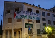 Vicenza, occupato ex istituto Baronio. Attivisti pro Palestina e anti Italia-America Friendship Festival: meeting “No more bases, no more wars” Manifestazione in viale Trento di giovani con manifesto giganti su ex istituto Baronio verso la strada