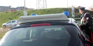 Morto con ferita al torace a Magenta, colpito dal proprietario di casa durante furto in villa