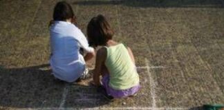 Psicologi, ‘ritorno sui banchi non faccia dimenticare valore gioco per bambini’
