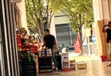 Schio: decoro e igiene in Piazza Almerico. FdI chiede controlli rigorosi sul commercio etnico Schio Piazza Almerico