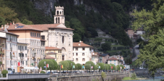 Team building e formazione outdoor in Valbrenta per il personale della Prefettura di Vicenza, prefetto Filippo Romano in testa Team building e formazione outdoor in Valbrenta per il personale della Prefettura di Vicenza, prefetto Filippo Romano in testa