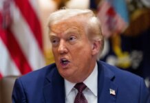 Ucraina, Trump: “Molto deluso da Putin”. Zelensky oggi da Macron trump