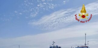 Peschereccio contro gli scogli nel Palermitano, illeso l’equipaggio