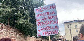 Festival: amicizia o discordia? Ferrarin coerente con suoi valori lascia delega, piazza invoca revoca Bulgarini. Tra cittadini e amici scelga Possamai No alla basi ma anche no a "parallelo" Italia-America Friendship Festival di Possamai & Bulgarini