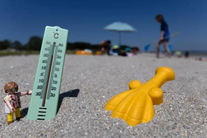 caldo_termometro_spiaggia_afp meteo