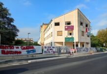 Ex Istituto Baronio occupato, le testimoniane di Rifondazione Vicenza e Giovanni Rolando tra solidarietà e proposta di un parco pubblico Ex Istituto Baronio occupato contro le guerre bocciodromo vicenza