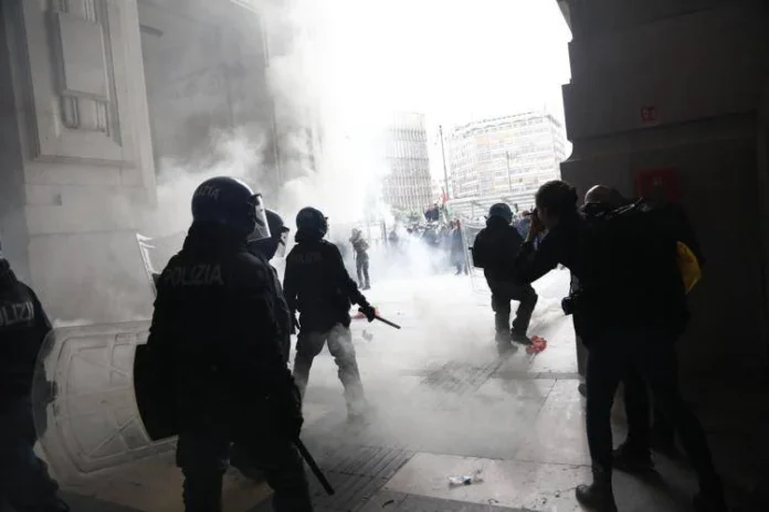ftg_ipa_sciopero_gaza_stazione_milano gaza