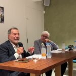 “America sorella?”, il video integrale della prima presentazione del nuovo lavoro di Emilio Franzina America sorella?”, il video integrale della prima presentazione del nuovo lavoro di Emilio Franzina (alla sua sx Giovanni Coviello)
