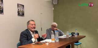 “America sorella?”, il video integrale della prima presentazione del nuovo lavoro di Emilio Franzina America sorella?”, il video integrale della prima presentazione del nuovo lavoro di Emilio Franzina (alla sua sx Giovanni Coviello)