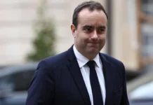 Francia, Lecornu denunciato per falso: “Non ha il Master come dice”. E lui replica: “Tutte bugie” lecornu