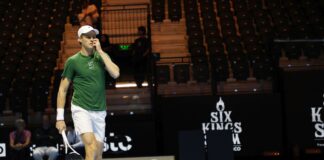 Sinner batte Tsitsipas, ora sfida Djokovic al Six Kings Slam