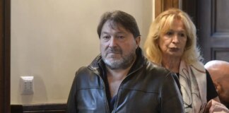 Esplodono sotto casa le auto di Sigfrido Ranucci e della figlia. Indaga l’antimafia, condanna di Meloni