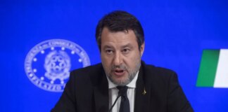 Manovra, Salvini: “Tutti possono piangere tranne le banche italiane”