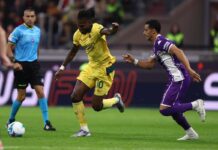 Il Milan batte 2-1 la Fiorentina e vola in testa