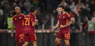 La Roma piega il Parma e festeggia: 2-1 e vetta della Serie A