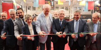 AUTO E MOTO D’EPOCA 2025 accende i motori a Bologna