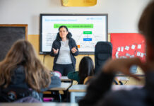 Viacqua a scuola: oltre 10.000 studenti coinvolti nei percorsi didattici di Acqua Oro Blu. Proposte formative anche per gli insegnanti viacqua presenta acqua oro blu