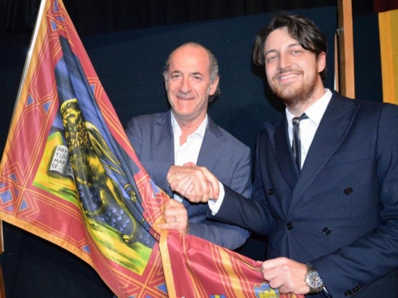 Alberto Stefani con Luca Zaia