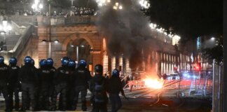 Bologna, scontri alla manifestazione per Gaza. Il sindaco Lepore “Guerriglia urbana inaccettabile”