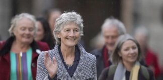 Indipendente di sinistra Catherine Connolly vince le elezioni presidenziali in Irlanda