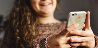 Da TikTok a Whatsapp, Ddl Lega chiede stop social e messaggistica istantanea per gli under 14