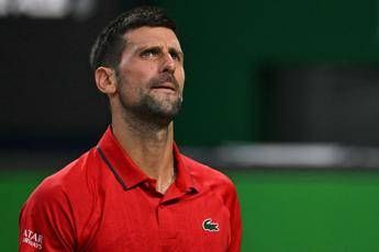 Djokovic, addio titolo 101: perde semifinale Shanghai con la ‘favola’ Vacherot