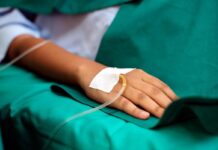 “Ho dolori pazzeschi”, c’è un’anguilla viva nell’intestino: il caso (quasi) unico al mondo