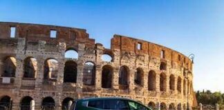 Hyundai IONIQ 9: il nuovo SUV elettrico premium arriva in Italia