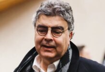 Venezia, un gruppo di attivisti pro Pal bloccano un incontro con Emanuele Fiano