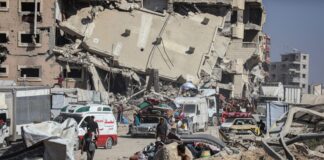 Primo round di colloqui per Gaza positivo, Netanyahu “Vicini alla fine della guerra”. Manifestazioni in Israele per il 7 ottobre