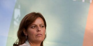 Il Parlamento Ue conferma l’immunità per Ilaria Salis, scarto di un solo voto. Botta e risposta tra Salvini e Tajani