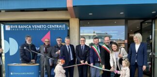 Cornedo Vicentino: inaugurata la nuova filiale di Bvr Banca Veneto Centrale Inaugurazione Filiale Cornedo Vicentino 1 BVR Banca del Veneto Centrale