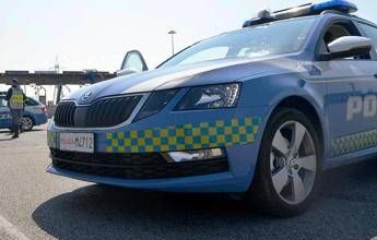 Incidente A1, camion invade carreggiata: tratto chiuso e traffico in tilt