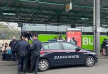 Operazione interforze a Milano, 4 arresti e 5 appartamenti sgomberati