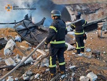 Massiccio attacco russo sull’Ucraina, Zelensky: “Impiegati 650 droni e 50 missili”