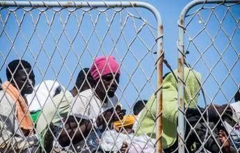 Migranti, ok del Cdm al ddl. Dai rimpatri alle nuove regole per i Cpr: cosa cambia