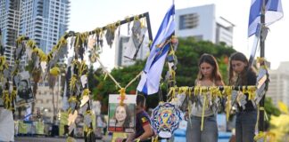 Israele e Hamas firmano l’accordo per la pace a Gaza, siglata l’intesa per la prima fase. Ufficio Netanyahu “Date il Nobel a Trump”