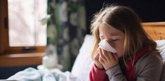 “Ottobre mese della tosse, ma non è il freddo che fa ammalare i bimbi”. I consigli del pediatra