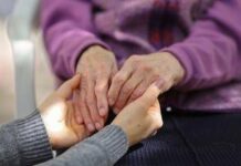 Quasi 7 milioni tra pazienti oncologici e caregiver, premio Incontradonna ‘narrazione come cura’