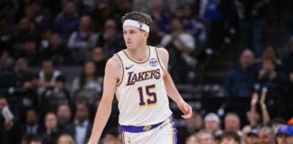 Reaves trascina i Lakers a Sacramento nella notte Nba, 14 punti per Fontecchio nel successo dei Miami Heat